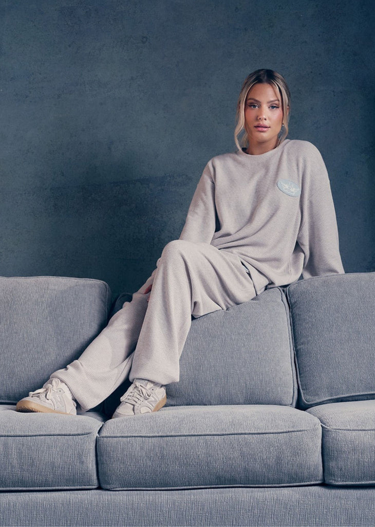 Boys Lie On The Edge V4 Kara Crewneck ★ Grey