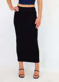 Black maxi skirt. Ribbed material.