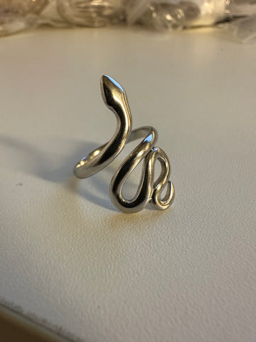Adjustable Snake Ring V2 ★ Silver - Rock N Rags