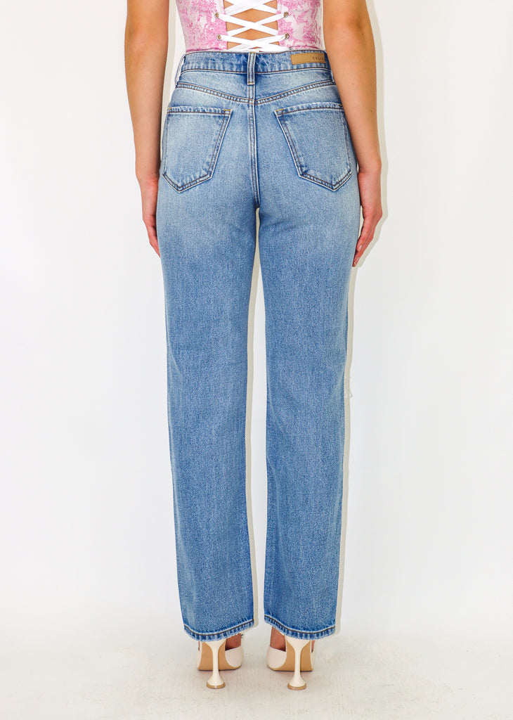 Hear Me Out Jeans ★ Medium Wash