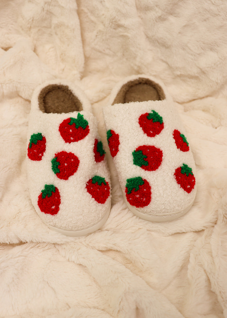 Sweet Dreams Slippers ★ Strawberry