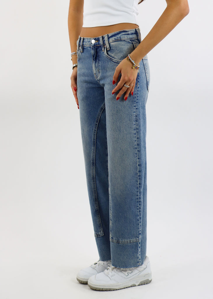 Free People Risk Taker Mid-Rise Jeans ★ Medium Wash