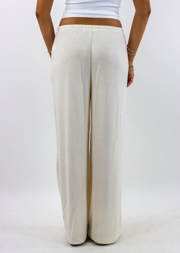 Sweet Escape Wide Leg Sweatpants ★ Creme