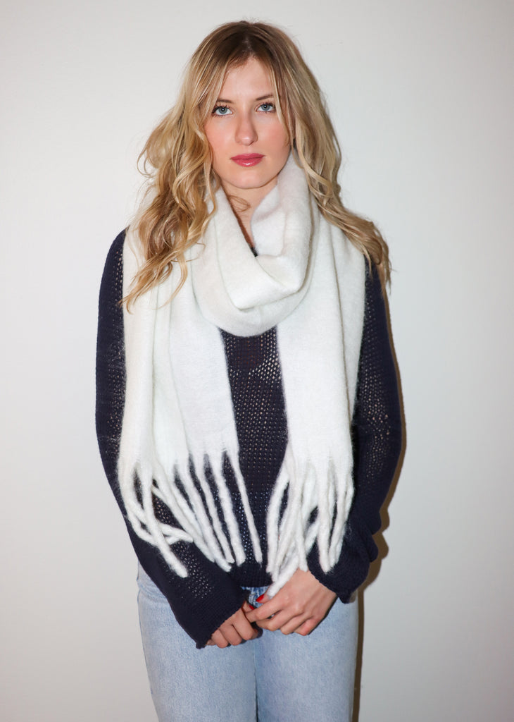 Oversized fringe scarf, white