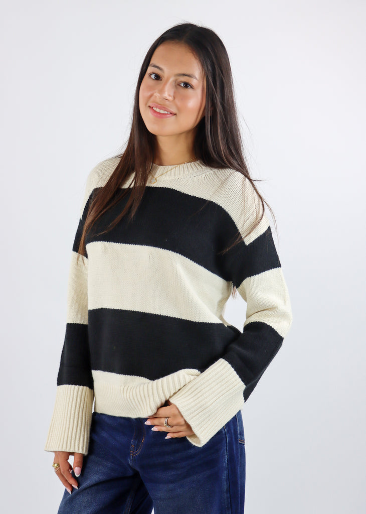 Autumn Air Sweater ★ Black & White