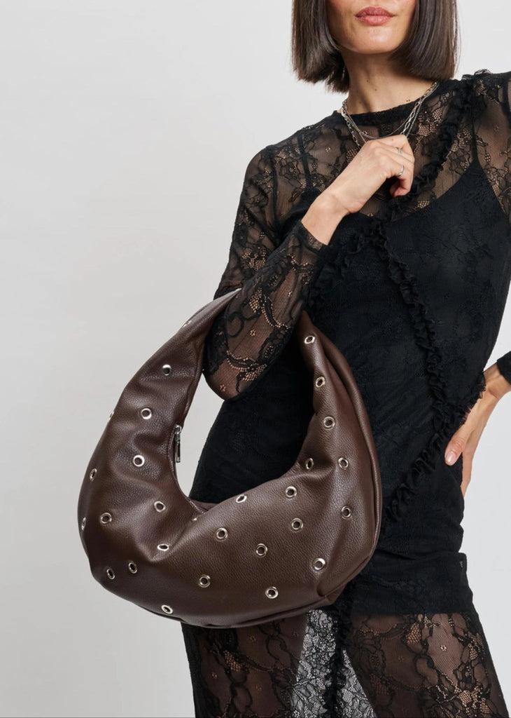 Grommet Shoulder Bag ★ Brown
