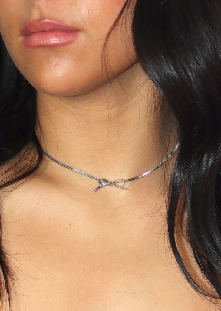 silver bow necklace