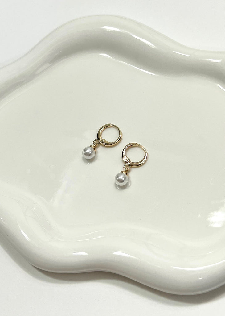 Pearl Drop Hoop Earring ★ Gold