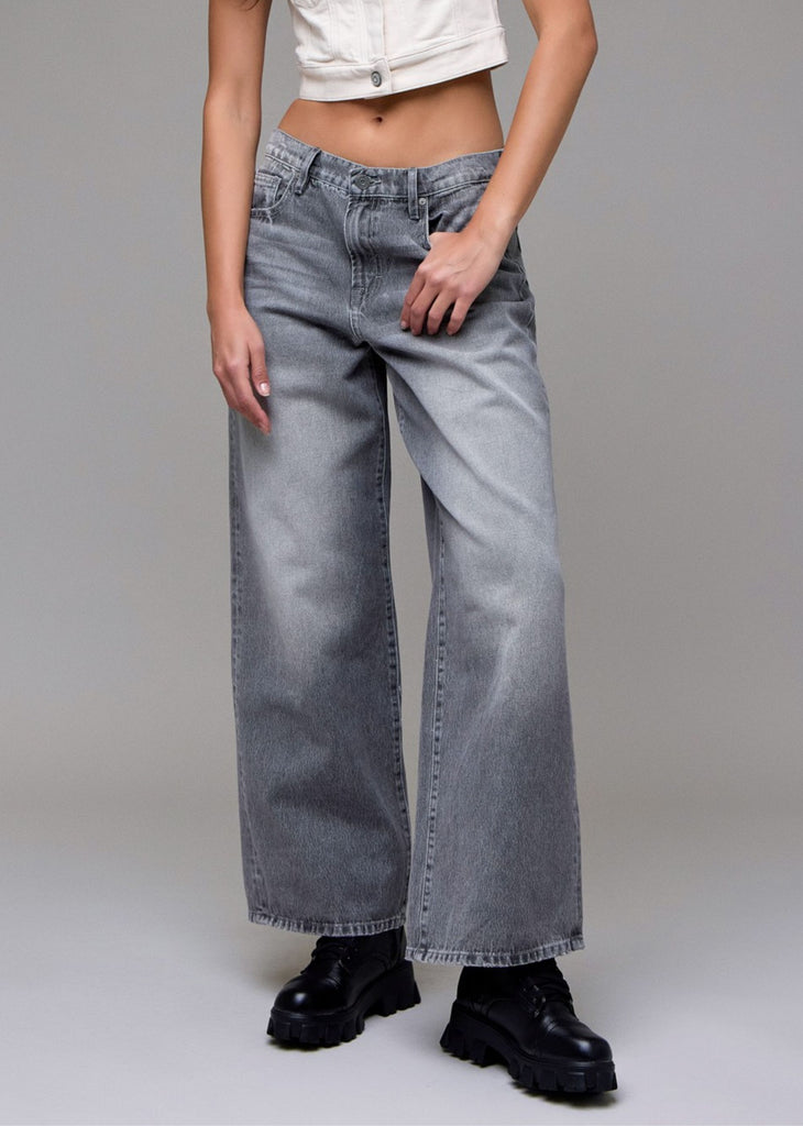 Fade to Grey Jeans ★ Washed Grey