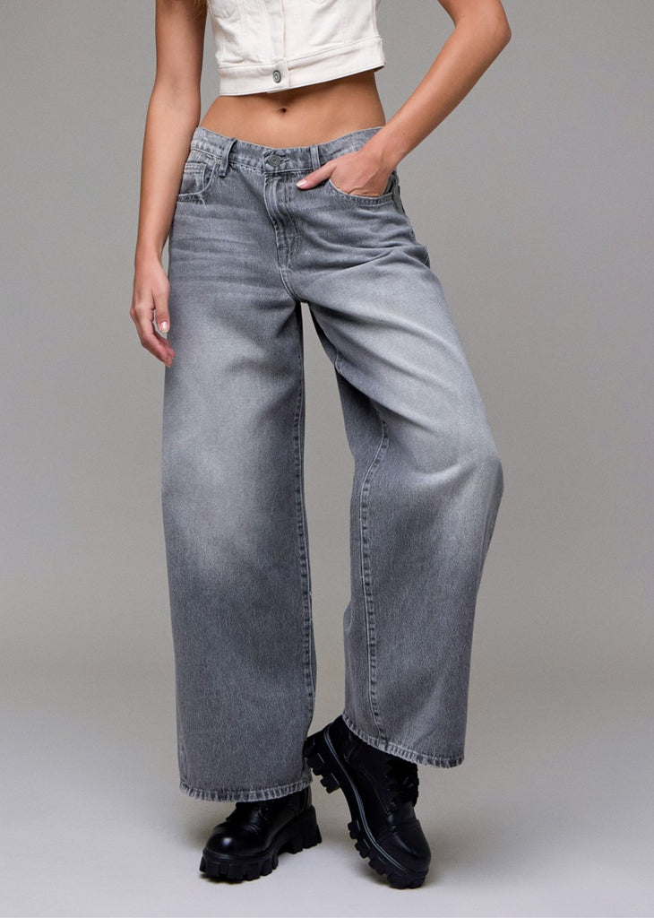 Fade to Grey Jeans ★ Washed Grey