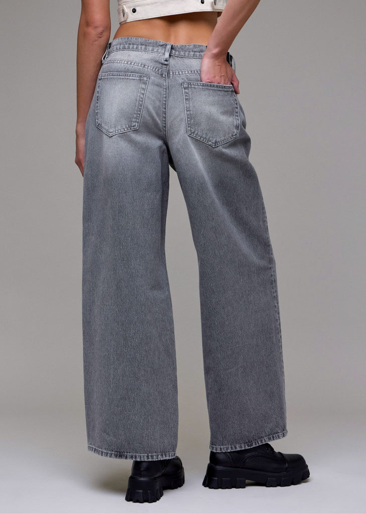 Fade to Grey Jeans ★ Washed Grey