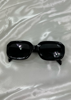 It’s A Vibe Square Sunglasses ★ Multi