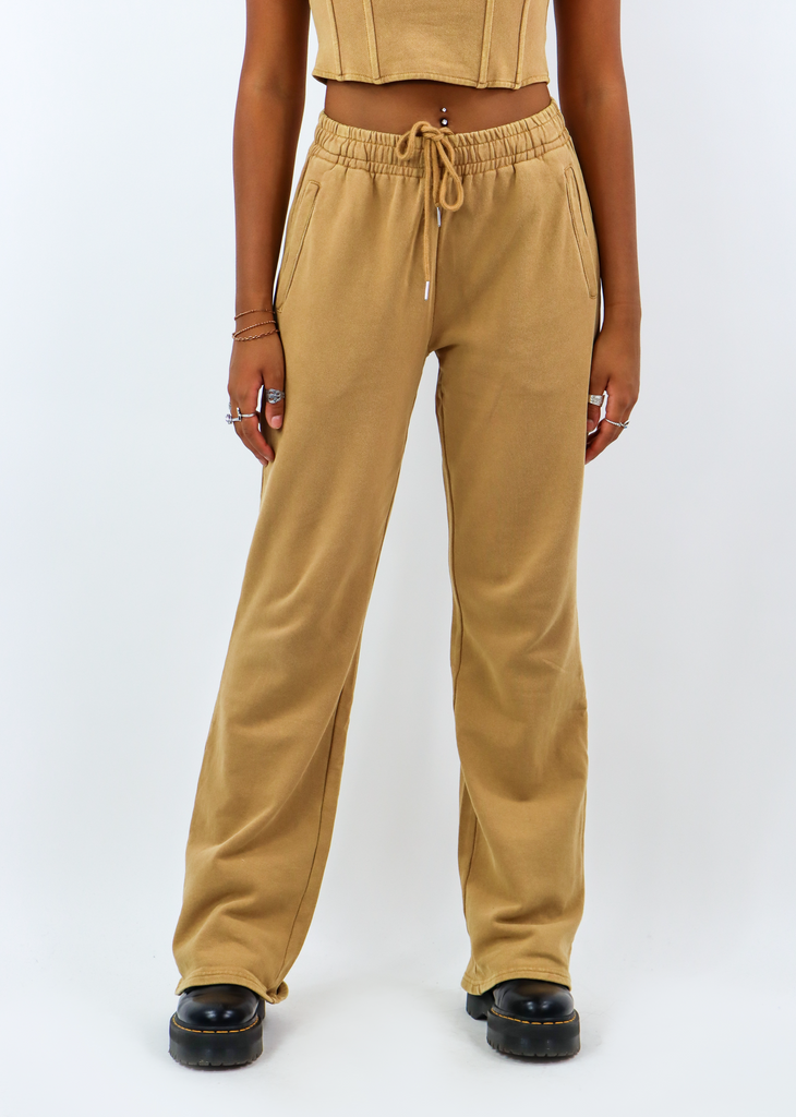 About Last Night Pants ★ Camel