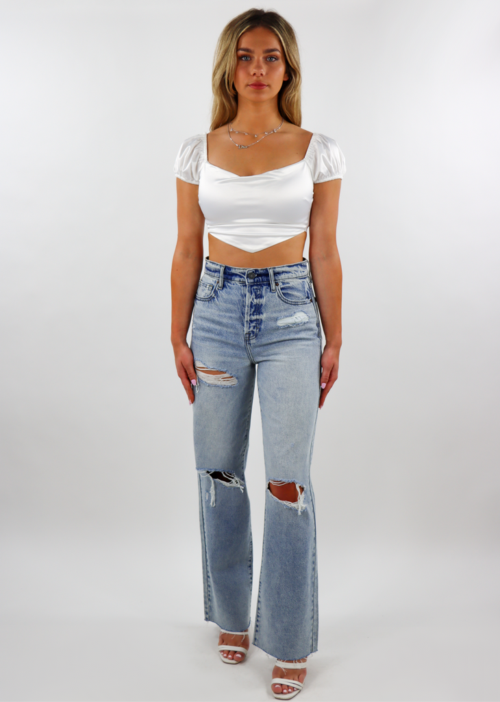 Lost In Between Straight Leg Jeans ★ Light Wash