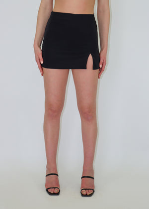 black mini skirt with slit with zip up detail summer skirt
