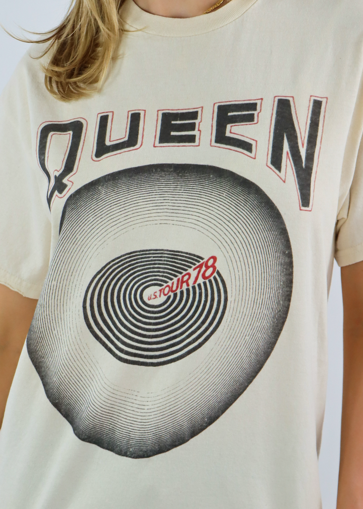 Queen Jazz Tour Graphic Tee ★ Off White